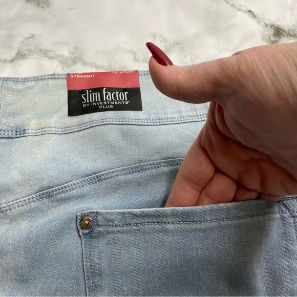 NWT light wash Slim Factor straight 3x Short - Picture 7 of 14